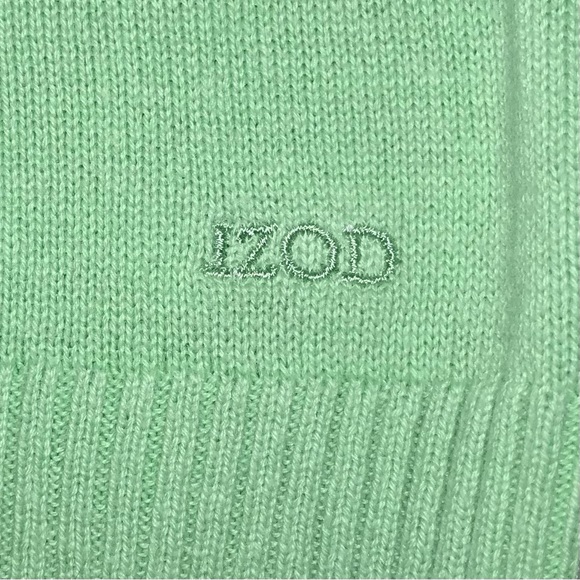 IZOD Argyle Light Sweater - Picture 2 of 3